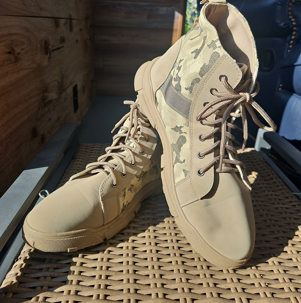 Men's Tactical Desert Boots - Tan Camo